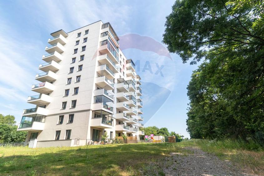 Apartament cu grădină proprie de 76 mp și vedere directă către pădure