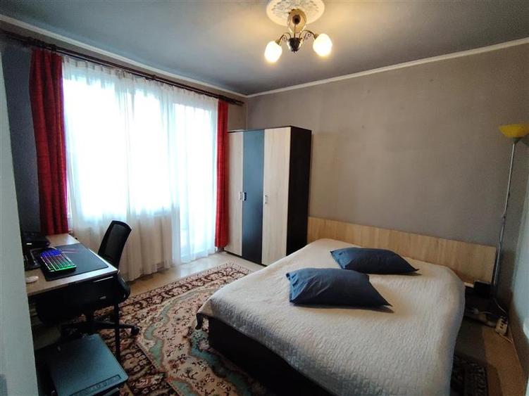 Apartament cu 2 camere (Gheorgheni, Cart. Florilor, 50 C)