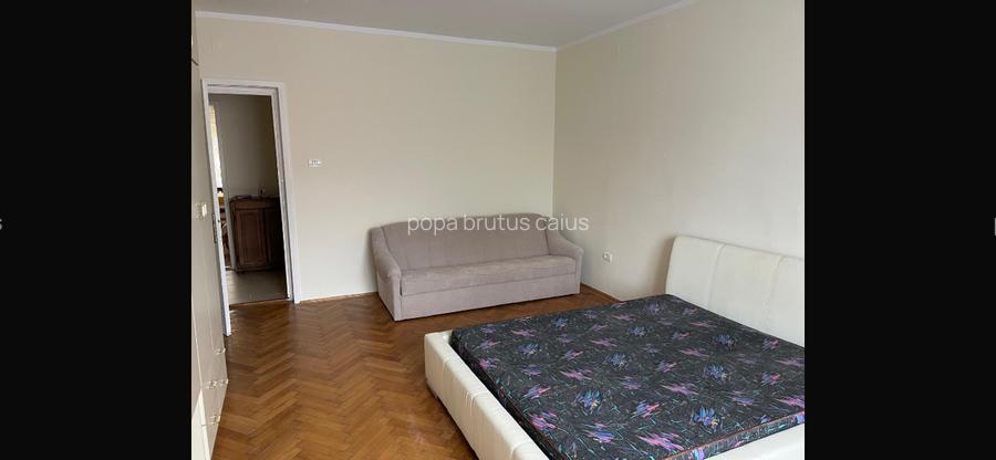 Închiriez apartament 3 camere deosebit, decomandat,zona Medicină,etajul 2/2,  - 12