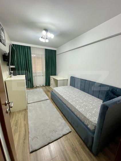 Apartament de vanzare, cu 3 camere, 90 mp, zona Ramiro