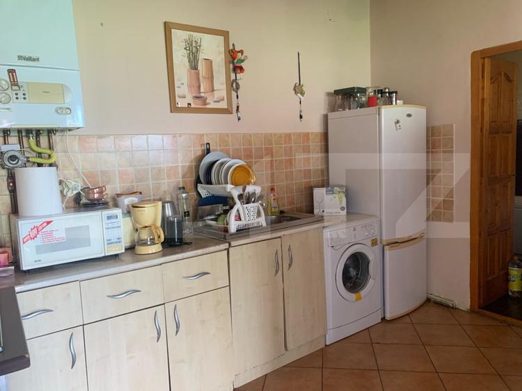 Casa de vanzare cu 3 camere, 80 mp, zona Mureșeni