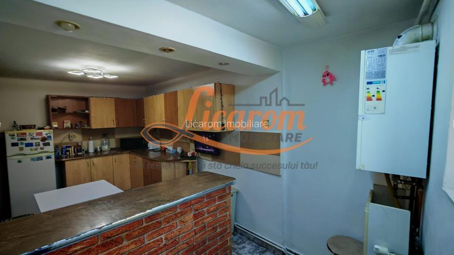 Corp de casa 4 camere zona Nicopole,curte comuna cu 1 familie. - 3