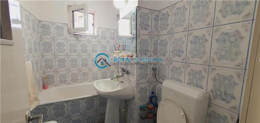 Royal Imobiliare - Vanzare apartament 2 camere zona Vest - 12