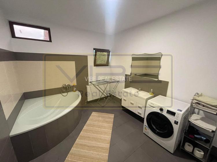 Casa parter 4 camere- Curte 1200 mp - Ideal de locuit/ after school - 2