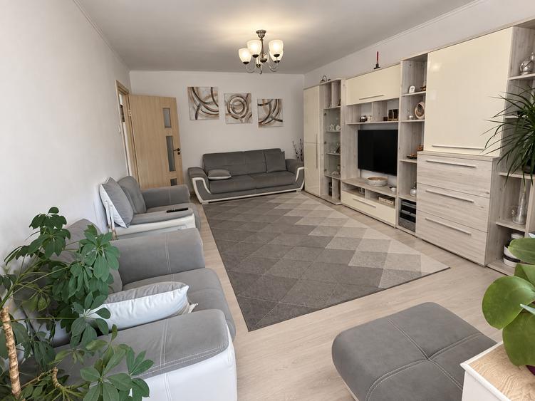 Apartament 4 camere/ Colentina/ Dna Ghica/ Centrală Proprie/ 2 Parcări