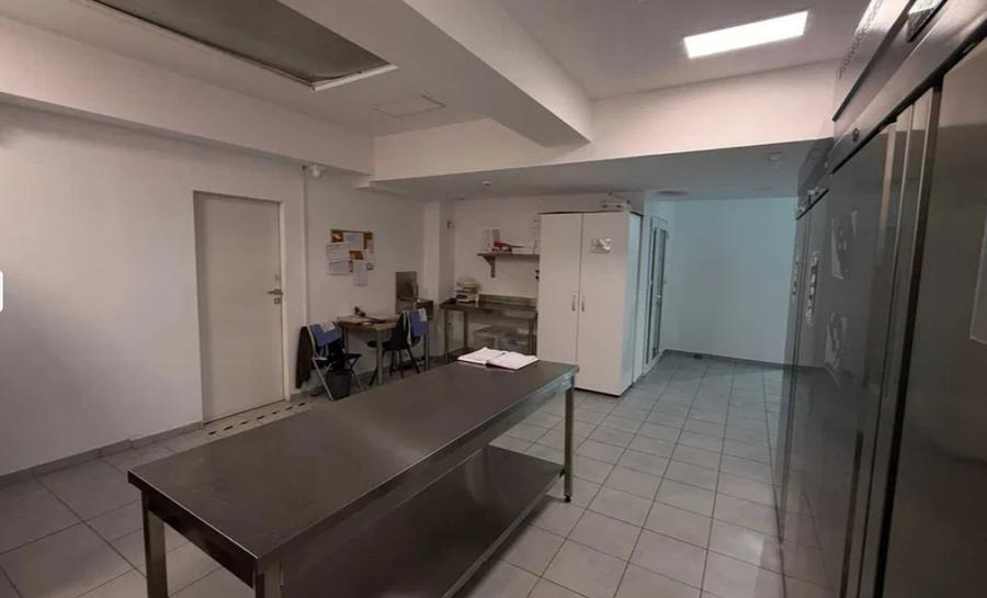 Piata Ovidiu, spatiu comercial 316 mp.