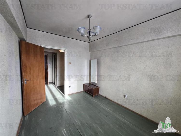 Apartament cu 3 camere in Cartierul Drumul Taberei, sector 6, langa metrou Valea