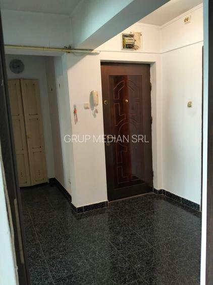 Apartament 3 camere, decomandat, etaj 8 - Zonă Centrală, panoramă - 5