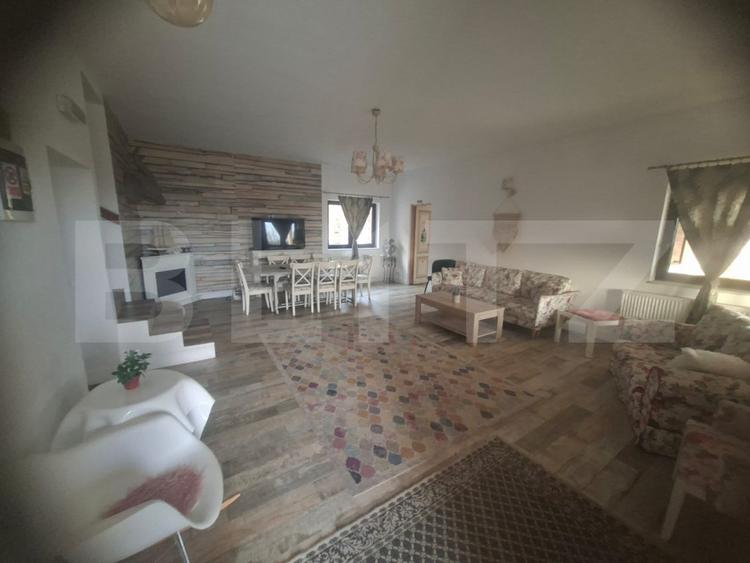 Pensiune cu 2 sali de evenimente, teren 6573 mp, zona Suceava