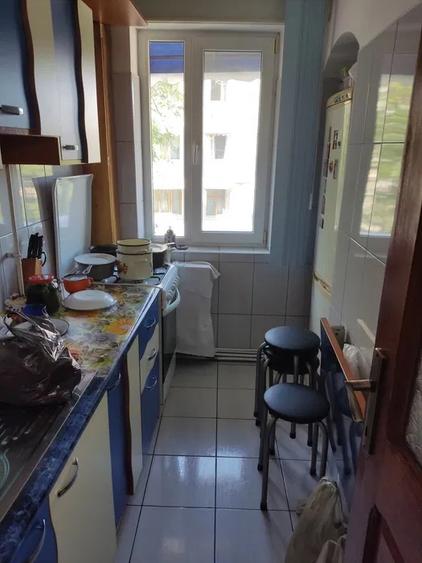 Apartament 3 camere- Zona Sud - etaj 2 - 50 mp -58000 euro