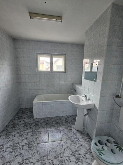 Super oferta! Casa cu 6 camere in Gheorgheni, pentru locuit sau birou!