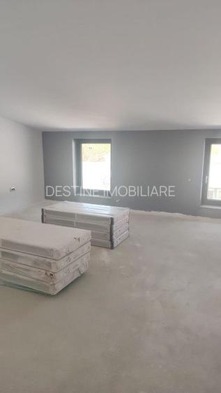 Spatiu comercial nou. Spatiu birouri - 14