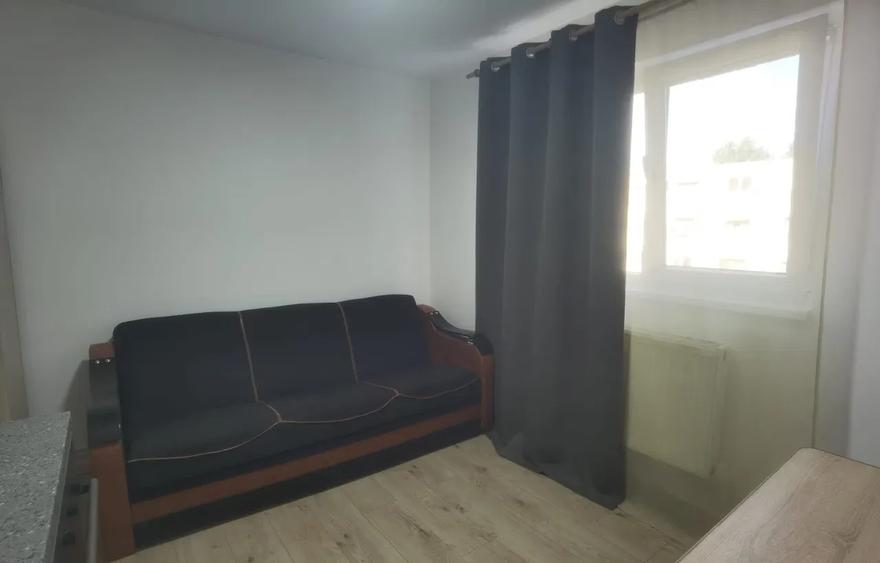 230 euro!Garsoniera in zona Poitiers, et 3