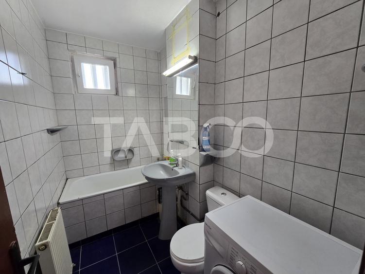 Apartament 2 camere de vanzare decomandat 52 mpu etaj 3 Terezian Sibiu