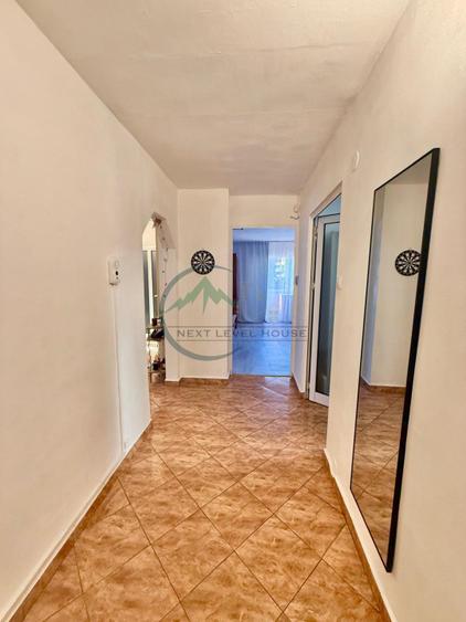 Apartament 3 camere, structura mare, etaj 1, Astra