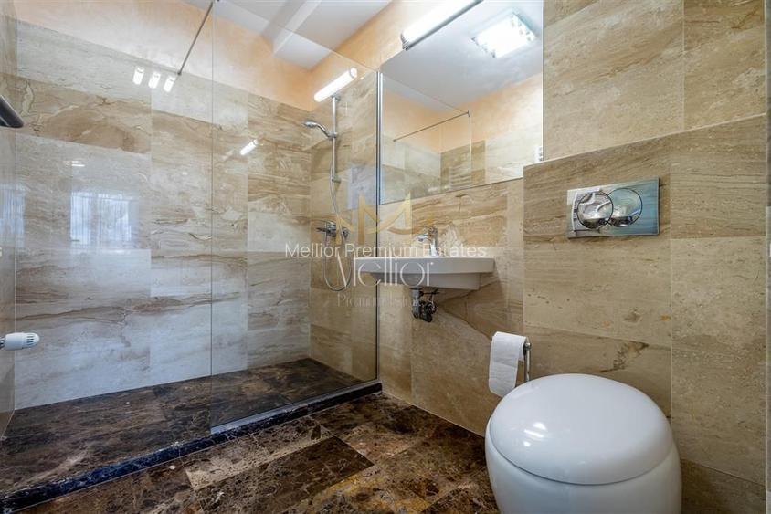 Penthouse superb cu 4 camere + terasa in Borhanci!