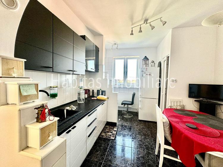2 camere decomandate 70 mp et2 + parcare - Str Republicii - Centru