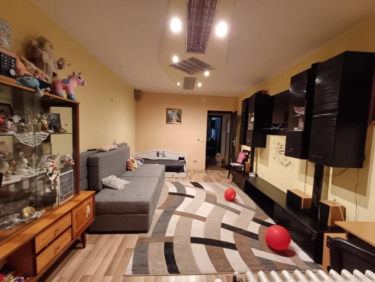 Apartament 3 camere, decomandat, zona Gara - Carrefour Express, Iasi