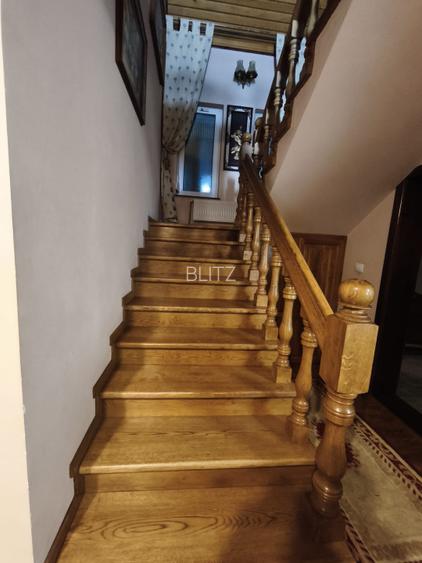 Casa 5 camere, zona ultracentrala, 1500mp teren, Radauti