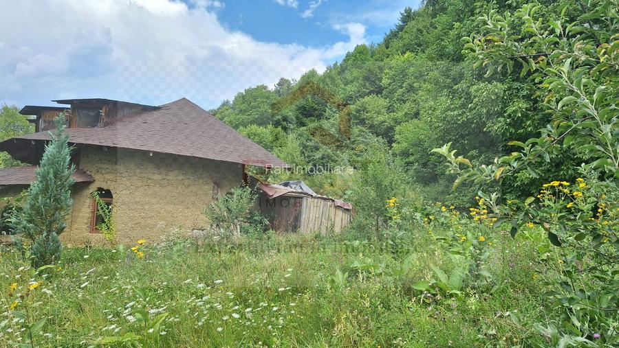 Casă individuală 6 camere de vânzare Brăduleț Argeș Complex Cabane - 4