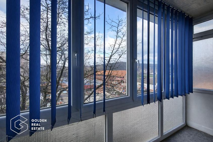 Apartament 3 camere, etaj 3, oras Lipova