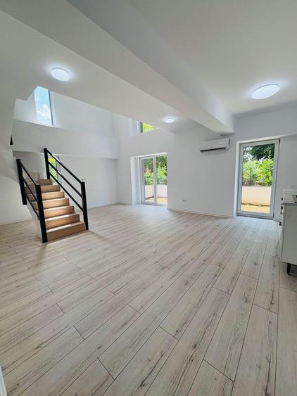 Duplex Nemobilat/GranVia Lake View/4 camere/Curte/Parcare