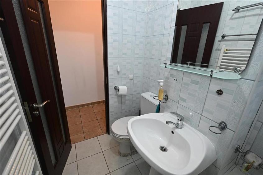 Apartament 2 camere De Inchiriat Ultracentral Cu loc Parcare