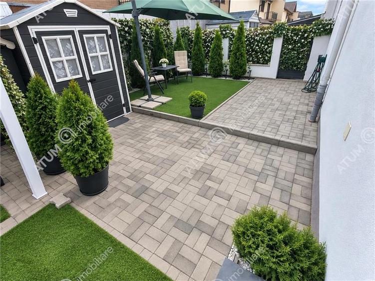 Apartament cochet cu 3 camere, gradina si 3 parcari in zona Selimbar