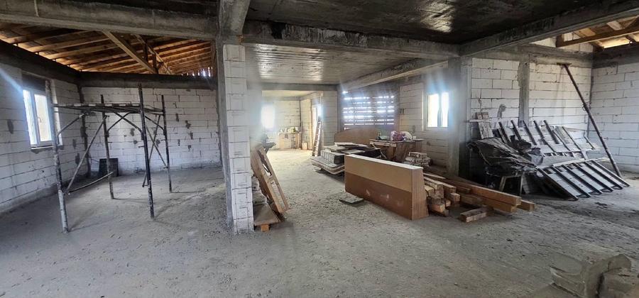 Casa la rosu Bariera Traian, teren 896 mp, COMISION 0%
