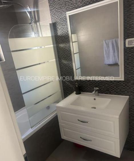Apartament 3 camere decomandat, zona DACIA - 7