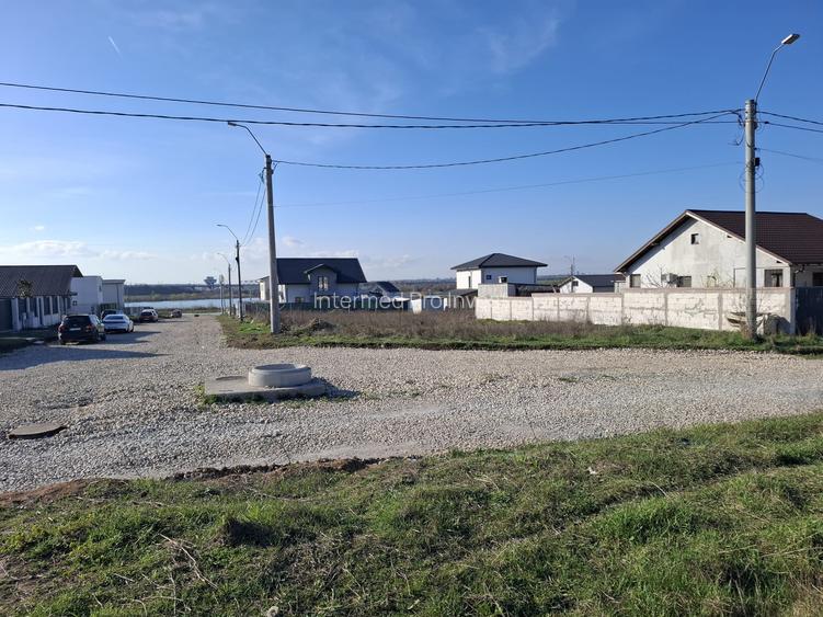 Agigea Lac- teren intravilan 360mp, colt - 4
