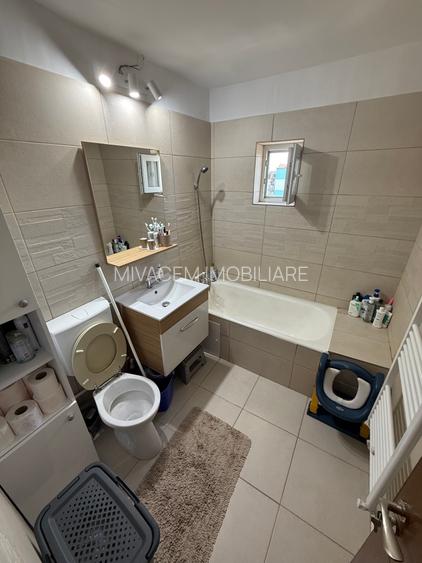 Apartament 3 camere decomandate Craiovita Noua, 2 bai, 2 balcoane - 8