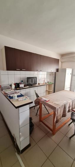 Vand apartament 3 camere zona Garii - 3