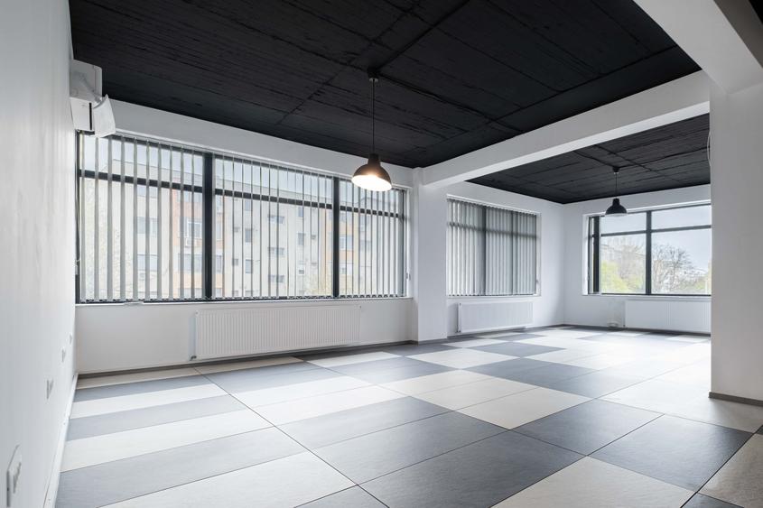 Spatiu comercial - zona Brotacei