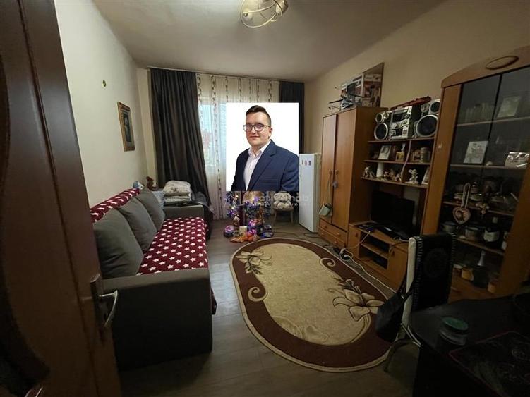 Caransebes, 2 Camere, Etaj 2, Zona Sesu Rosu