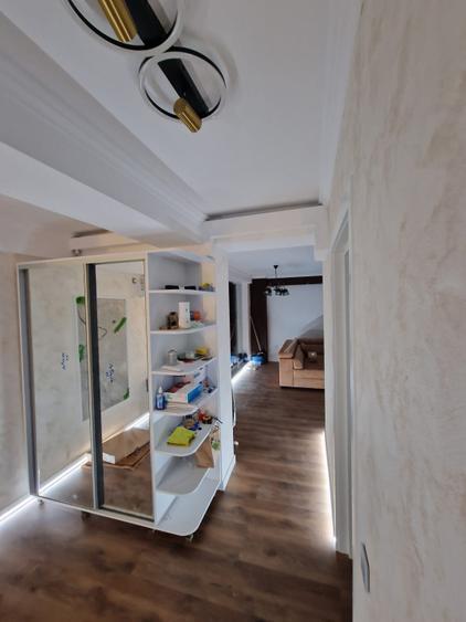 Penthouse premium 250 mp cu terasă și teren de fotbal privat Zona Romanescu