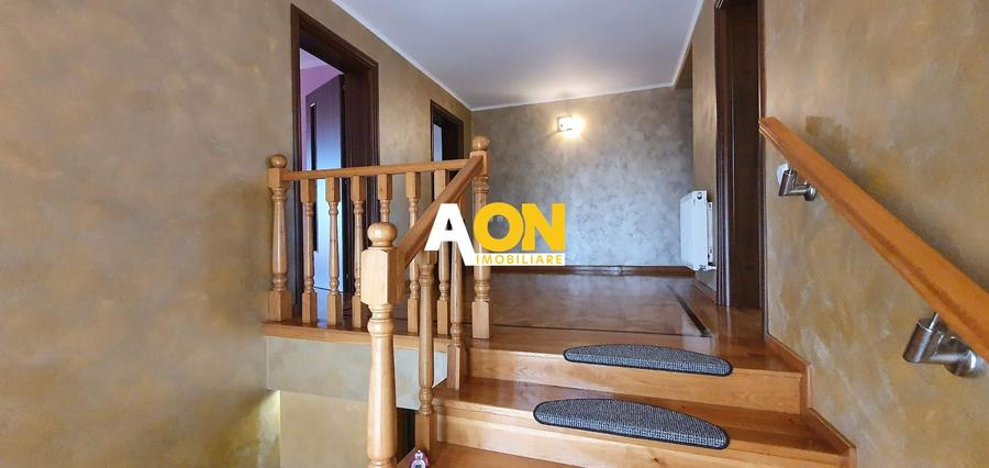Casa P+1+M, 4 dormitoare, garaj, 500 mp teren, Micesti