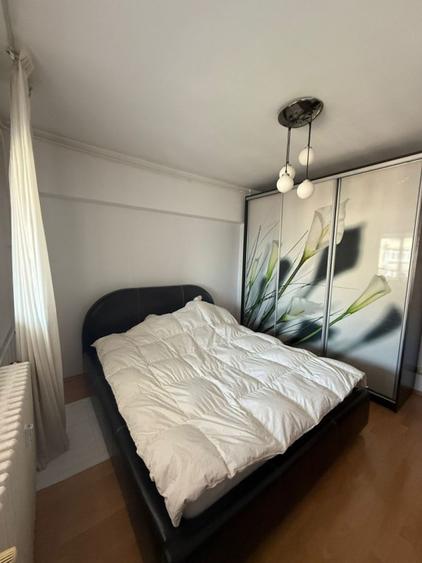 Apartament 3 camere-decomandat-zona Calea Calarasilor