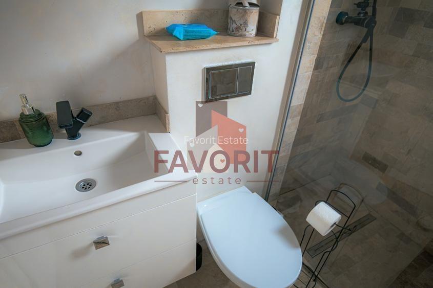 VAND 1/2 CLADIRE CU 6 APARTAMENTE - 11