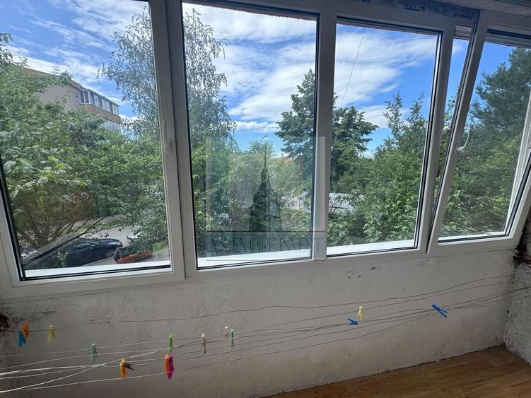 Apartament 2 camere de vânzare – Tractorul, str. Bronzului