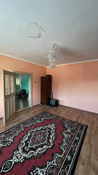 Casă de Vânzare în Dumitra  170 mp  20 Ari de Teren