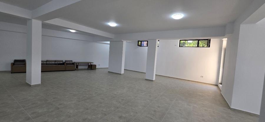 Salajan spatiu comercial 350 mp de inchiriat