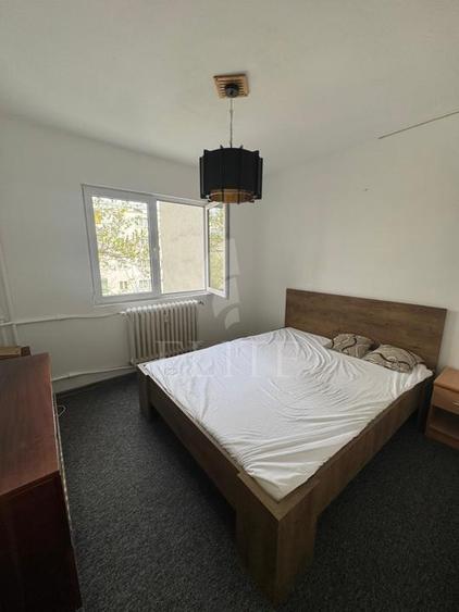 Apartament 2 camere în zona STRAZII PARANG