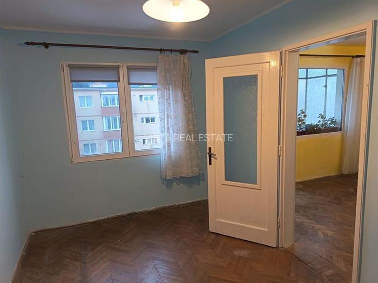 Apartament cu 2 camere pe strada Uranus, Astra, Brasov - 2