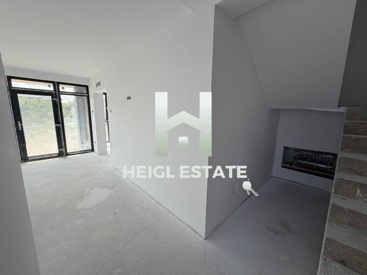 Duplex de vanzare cu 4 camere in Mosnita Noua