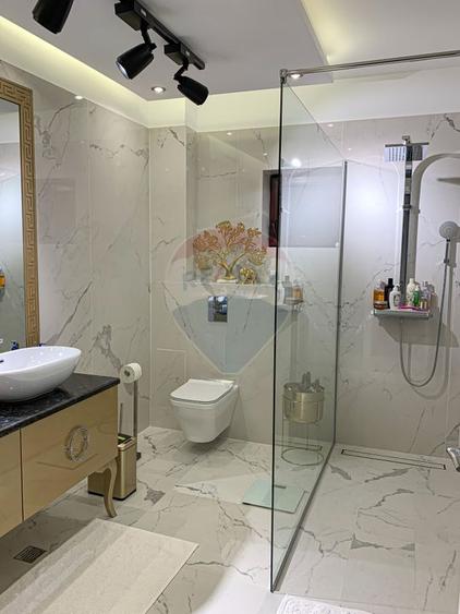 Casa de vanzare P+M Premium, piscina, teren 2224mp Bacu, Ilfov
