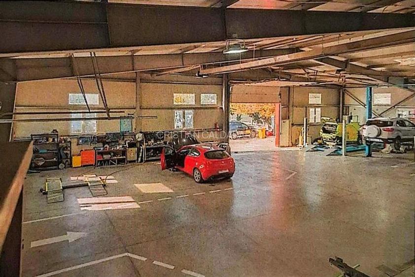 Vanzare depozit/hala/spatiu industrial SERVICE AUTO cu teren 5.980mp Domnesti - - 6