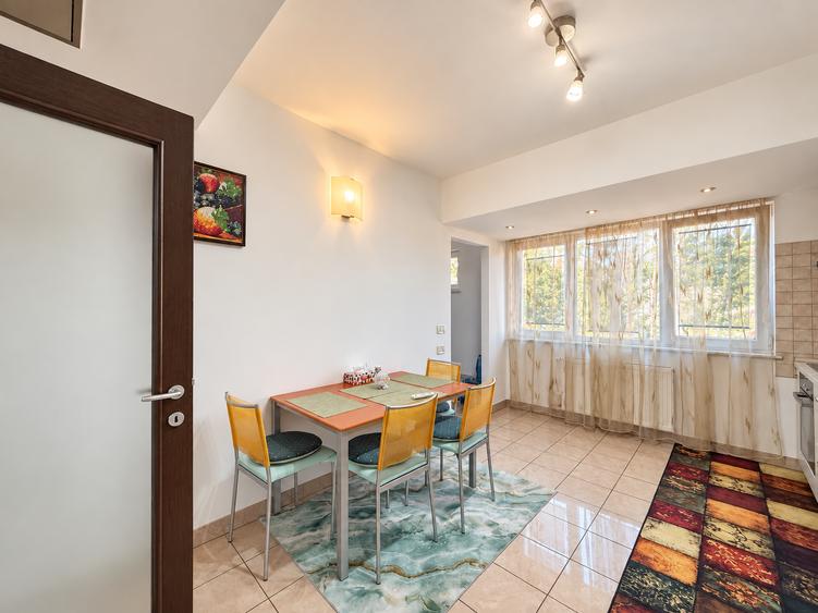 Apartament generos cu 3 camere, logie și parcare | Mihai Eminescu
