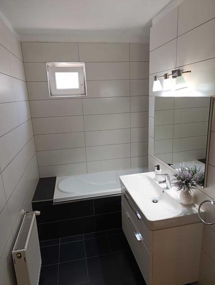 Apartament spatios cu 2 camere | 76 mp + balcon | 2 parcari | Zorilor