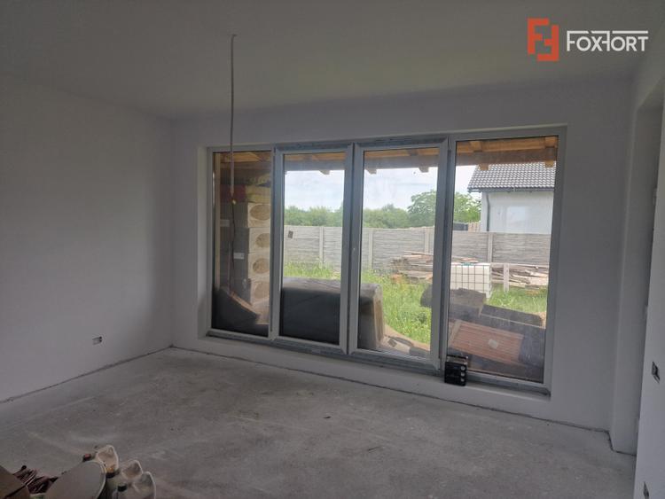 Casa cu 5 camere, 617 mp teren, Mosnita Veche